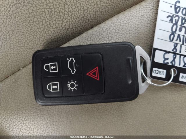 2018 VOLVO V60 YV140MEL5J2398656 Photo 10