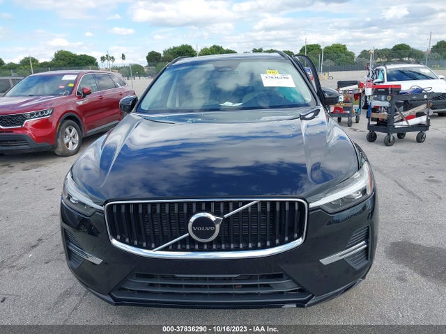 2022 VOLVO XC60 MOMENTUM VIN: YV4L12DK1N1961514