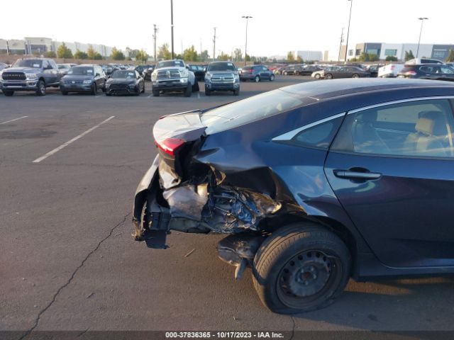 19XFC2F60KE207006 Honda Civic Sedan Lx