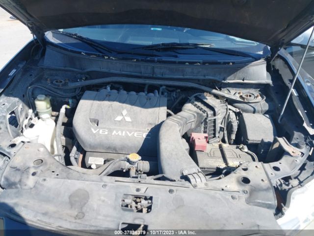 2010 MITSUBISHI OUTLANDER JA4JT4AX6AZ019013 Photo 9