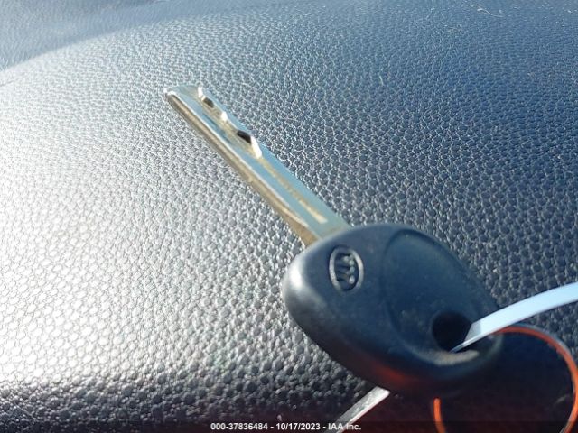 KNDJN2A25E7071534 KIA Soul Base