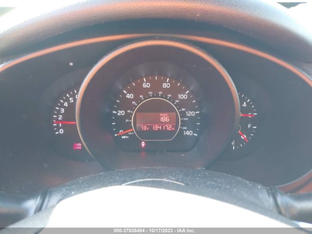 KNDJN2A25E7071534 KIA Soul Base
