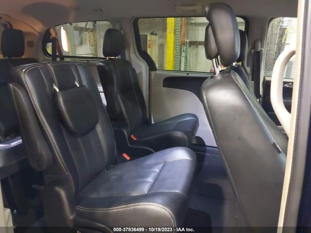 2C4RC1CG7GR215243 Chrysler Town & Country Touring-l