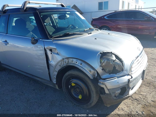 2009 MINI COOPER CLUBMAN WMWML33539TX50468 Photo 5