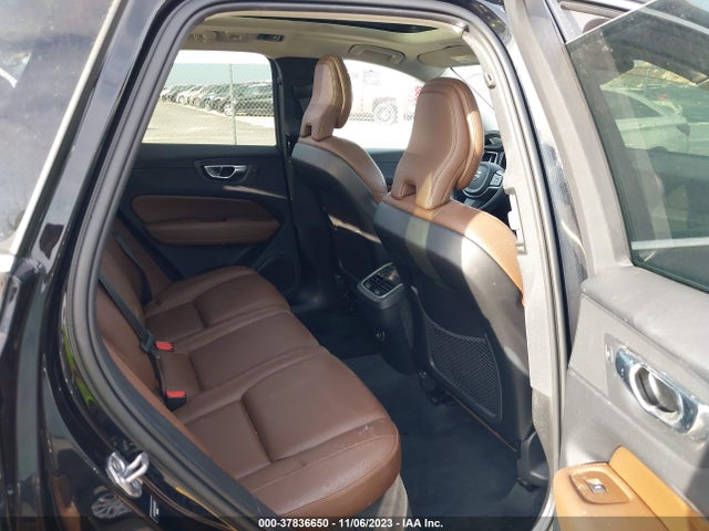 2019 VOLVO XC60 T5 INSCRIPTION VIN: LYV102DL9KB238097