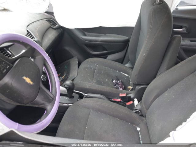 2021 CHEVROLET TRAX KL7CJKSB4MB325620 Photo 4