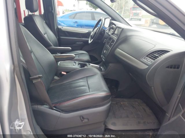 2C4RDGEG2KR646093 Dodge Grand Caravan Gt