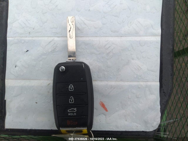 KIA Optima Lx 2016 5XXGT4L32GG097469 Image 11