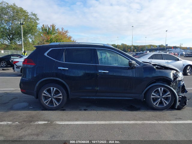 2019 NISSAN ROGUE SV VIN: JN8AT2MV7KW398647
