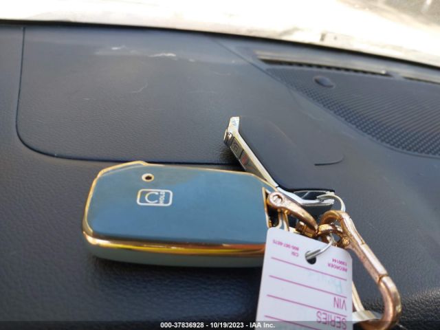 KNDERCAA1M7075128 KIA SELTOS EX