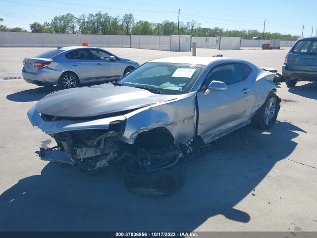 Chevrolet Camaro 1lt 2018 1G1FB1RS4J0137385 Image 2