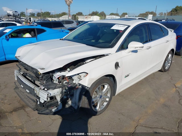 Ford Fusion Energi Titanium 2016 3FA6P0SU3GR241606 Image 2