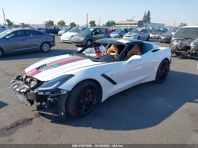 Chevrolet Corvette 2lt 2015 1G1YD2D75F5117555 Image 2