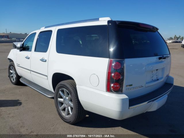 2011 GMC YUKON XL 1GKS2MEF0BR218465 Photo 2