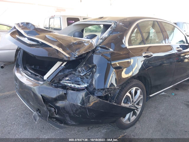 2018 MERCEDES-BENZ C 300 4MATIC VIN: 55SWF4KB7JU249329