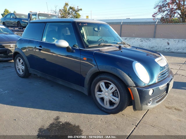 2006 MINI COOPER HARDTOP WMWRC33536TK15190 Photo 0
