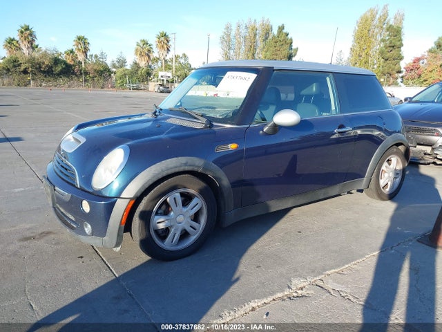 2006 MINI COOPER HARDTOP WMWRC33536TK15190 Photo 1
