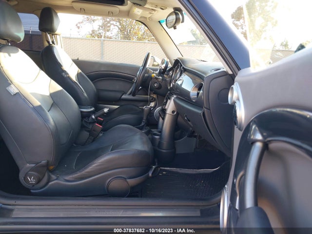 2006 MINI COOPER HARDTOP WMWRC33536TK15190 Photo 4