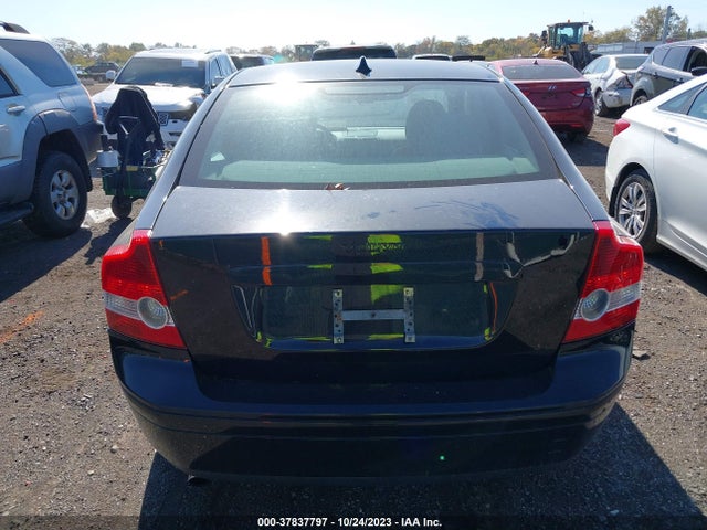 2005 VOLVO S40 VIN: YV1MH682252090907