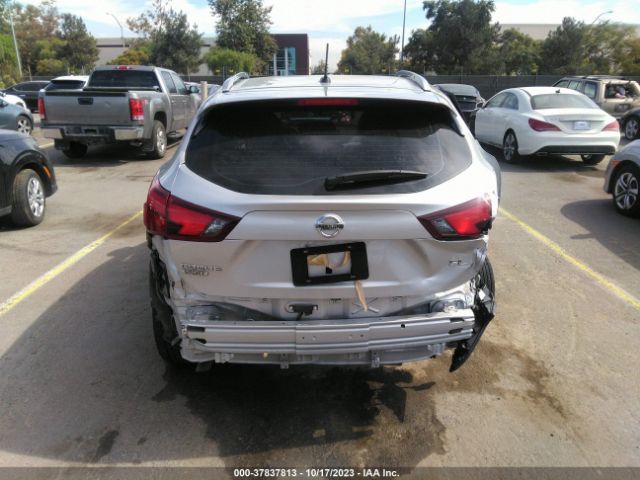 JN1BJ1CP8JW501238 Nissan Rogue Sport Sl
