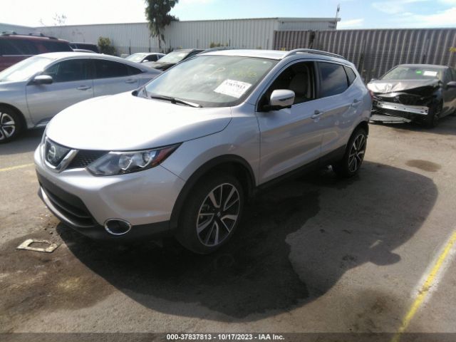 JN1BJ1CP8JW501238 Nissan Rogue Sport Sl