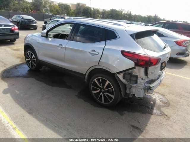 JN1BJ1CP8JW501238 Nissan Rogue Sport Sl