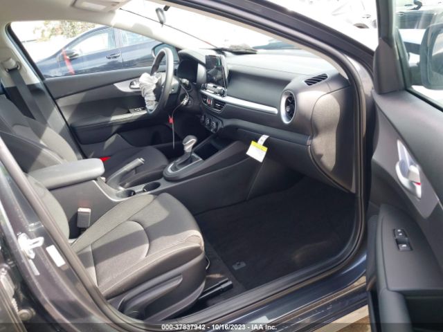3KPF24ADXPE675059 KIA Forte Lxs