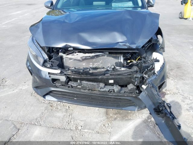 3KPF24ADXPE675059 KIA Forte Lxs