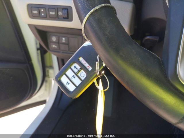 1HGCV3F95JA013300 Honda Accord Hybrid Touring