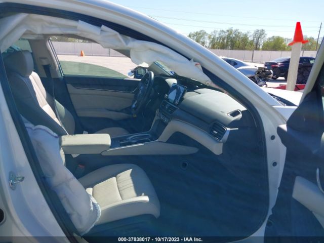 1HGCV3F95JA013300 Honda Accord Hybrid Touring
