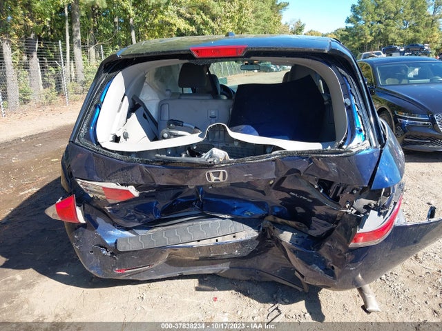 Honda Odyssey Touring 2016 5FNRL5H98GB134183 Image 16