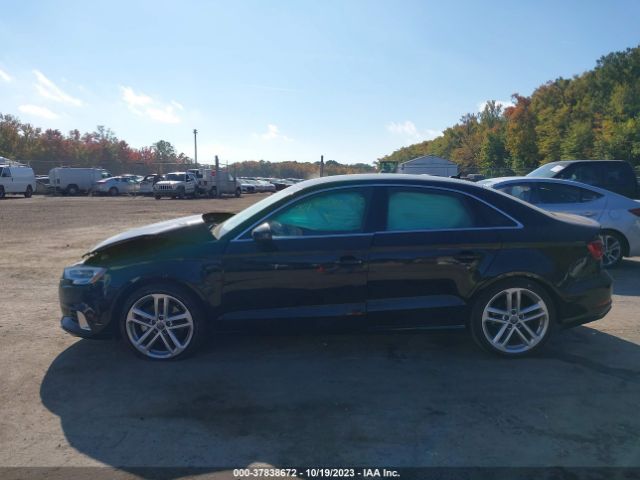 WAUAUGFF3K1027653 Audi A3 40 Premium/40 Titanium Premium