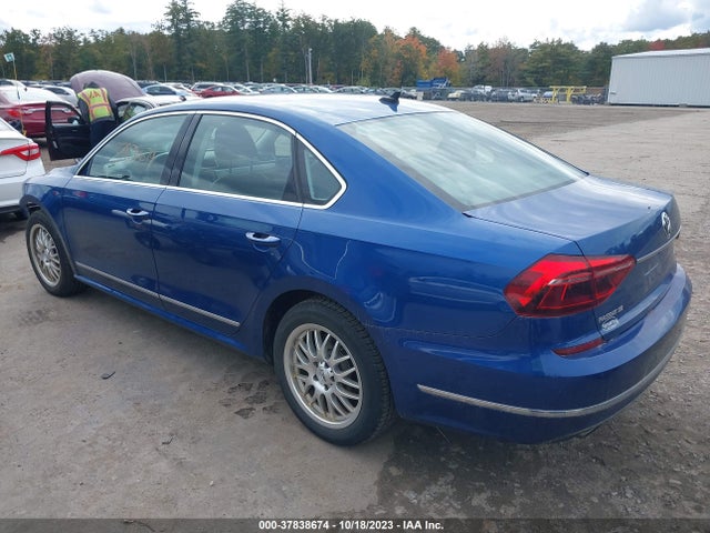 1VWBT7A33HC022857 Volkswagen Passat 1.8t Se