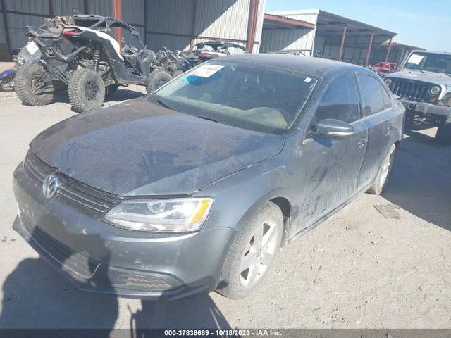 3VWLL7AJ0EM252644 Volkswagen Jetta Sedan Tdi