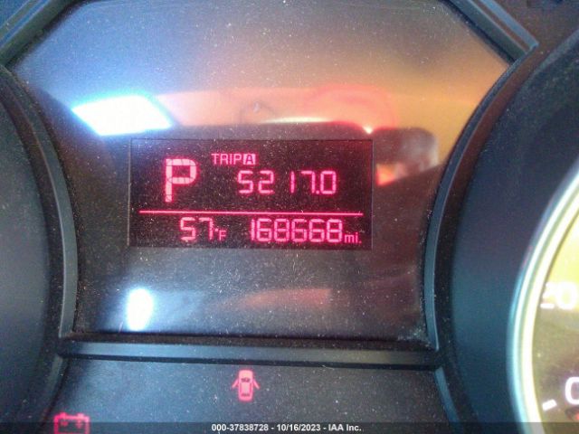 KNDMB5C11F6018249 KIA SEDONA LX