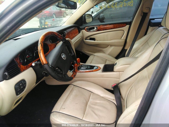 2008 JAGUAR XJ SAJWA82B38SH25407 Photo 4