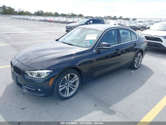 BMW 330i Xdrive 2017 WBA8D9C54HK677715 Image 2