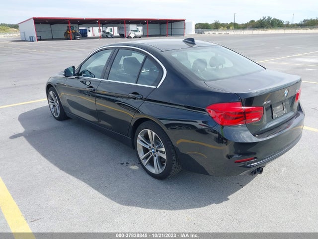BMW 330i Xdrive 2017 WBA8D9C54HK677715 Image 3