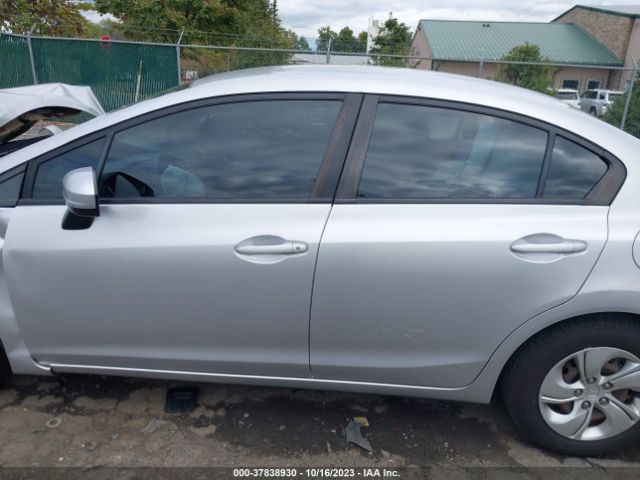 19XFB2F54FE278595 Honda Civic Sedan Lx