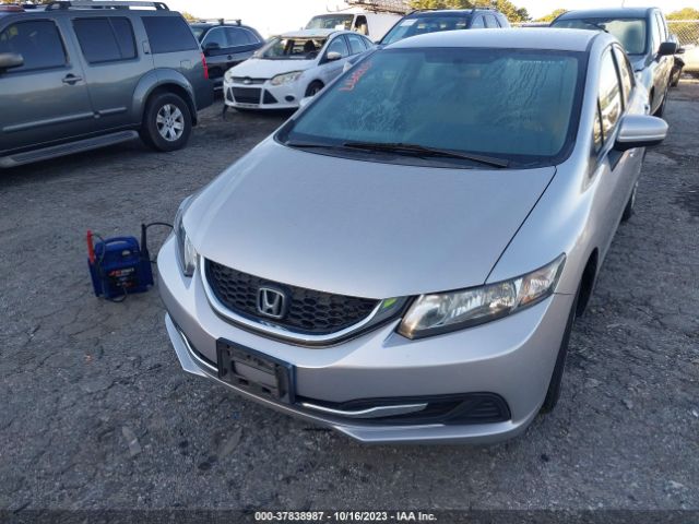 19XFB2F53FE019550 Honda Civic Sedan Lx