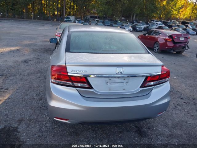 19XFB2F53FE019550 Honda Civic Sedan Lx