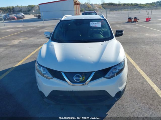 JN1BJ1CPXKW228806 Nissan Rogue Sport Sv