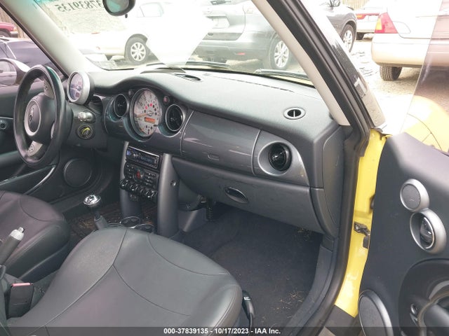 2004 MINI COOPER HARDTOP WMWRC33484TC54090 Photo 4