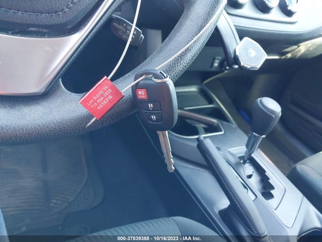 2017 TOYOTA RAV4 LE VIN: JTMZFREV5HJ133745