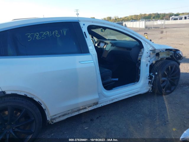 5YJXCBE2XJF106261 Tesla Model X 75d/100d/p100d