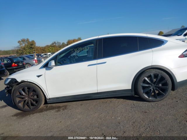 5YJXCBE2XJF106261 Tesla Model X 75d/100d/p100d