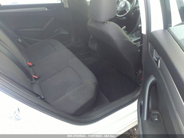 1VWAT7A30EC023360 Volkswagen PASSAT S