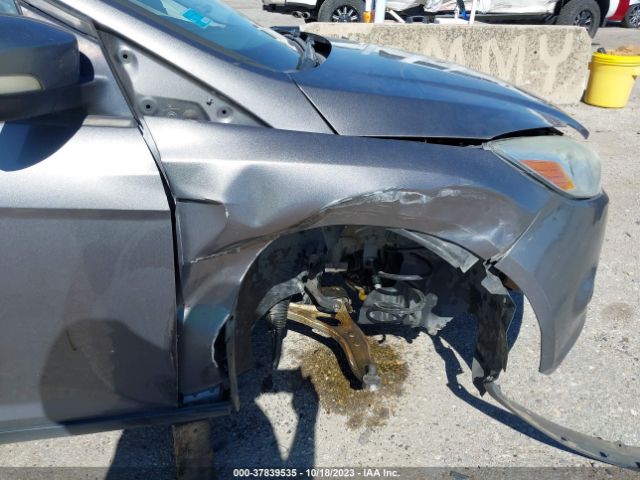 1FADP3F24EL324359 Ford FOCUS SE