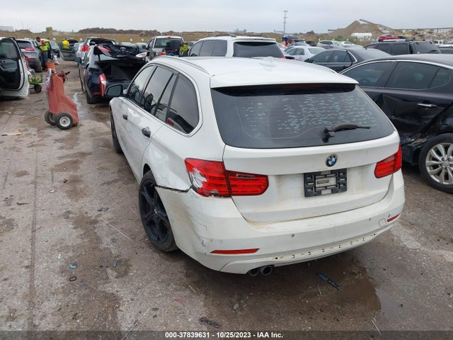 BMW 328i Xdrive 2015 WBA3G7C52FK296562 Image 3