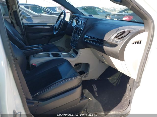 2C4RDGCG6HR557400 Dodge Grand Caravan Sxt
